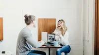 7 Ide Date Seru untuk Menikmati Waktu Bersama, Tak Perlu Keluar Banyak Uang