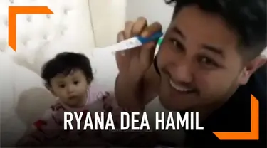 Lewat instagram pribadinya, Ryana Dea menyampaikan kabar bahagia. Ia tengah mengandung buah hatinya yang kedua.