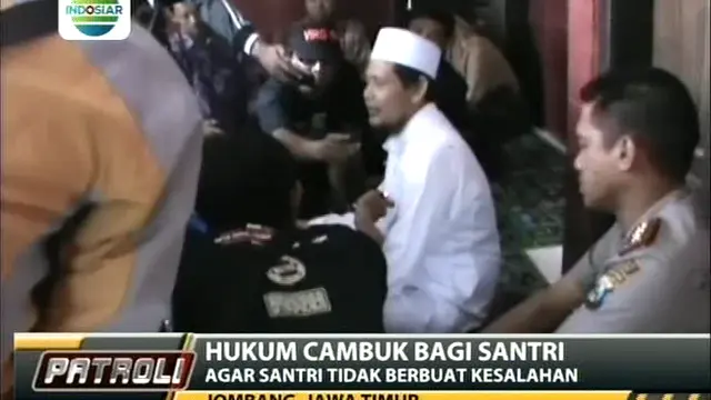 Hukum Cambuk Bagi Santri