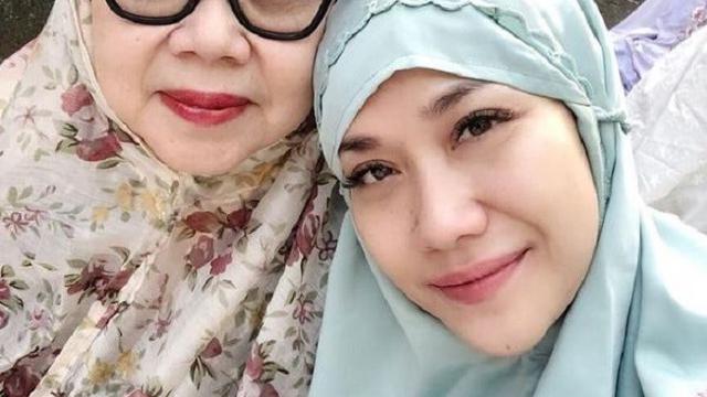 Emmy Muchlis, ibunda BCL (Foto: Instagram/@emmymuchlis)