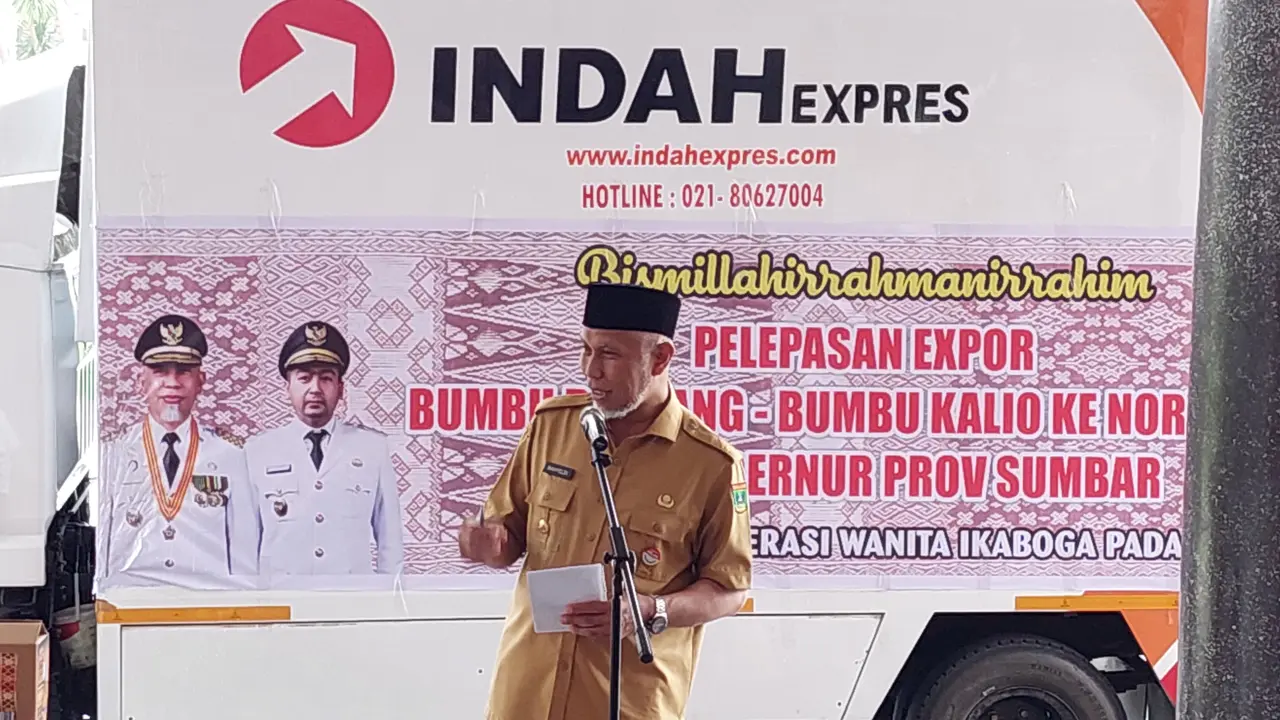 Satu Ton Bumbu Rendang dan Bumbu Kalio karya para ibu yang tergabung dalam Koperasi Wanita Ikatan Ahli Boga (IKABOGA) padang akan segera hadir dan tersaji di Norwegia (KBRI Oslo).