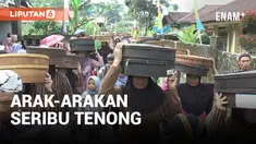 Ratusan warga Desa Sirukun, Kecamatan Kalibening Banjarnegara, tumpah ruah berbaur menjadi satu dalam kirab 1.000 tenong sebagai simbol ungkapan rasa syukur pada sang pencipta.