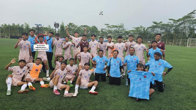 Almarhum Hafiz Kurniawan Fitriansyah (lingkaran merah)