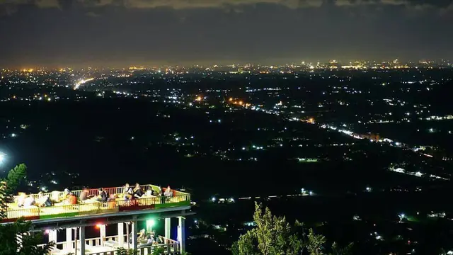 Bukit Bintang Pathuk di Malam Hari (dok. Dinas Pariwisata Daerah Istimewa Yogyakarta)
