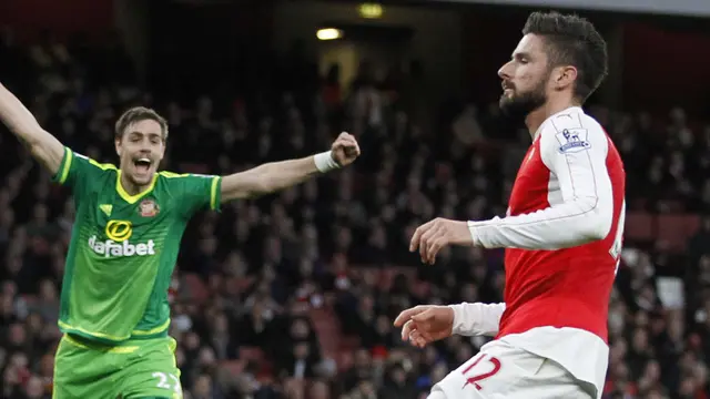 5 Gol Bunuh Diri Terkonyol Premier League: Kane dan Giroud