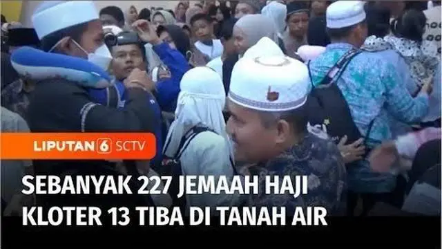 VIDEO: Isak Tangis Bahagia Sambut Kedatangan Jemaah Haji Kloter-13 di Dharmasraya