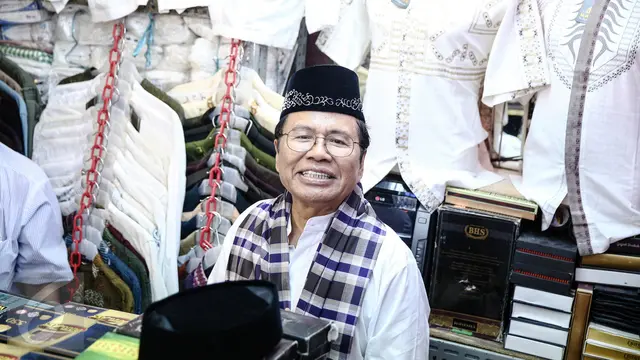 20160813-Balon Gubernur DKI RIzal Ramli Kunjungi Tanah Abang