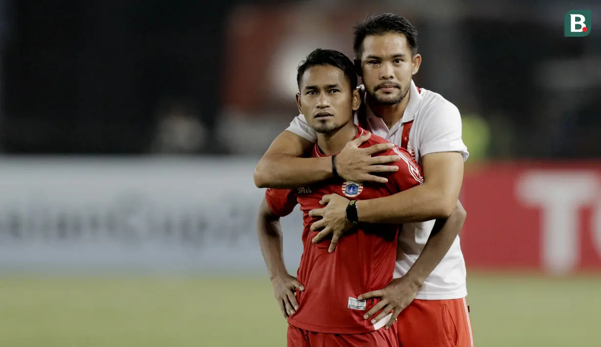 Ramdani Lestaluhu resmi tinggalkan Persija Jakarta pada Januari 2022. Kiper utama Macan Kemayoran Andritany Ardhiyasa menjadi salah satu pemain yang paling merasakan kehilangan, (Bola.com/M Iqbal Ichsan)