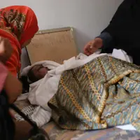 Renita Sukardi di rumah duka. (Nurwahyuan/Bintang.com)