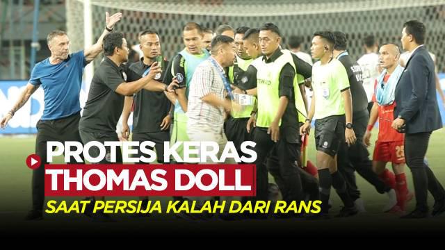 Berita Video, Thomas Doll melakukan protes keras terhadap wasit setelah laga Persija Vs RANS pada Minggu (22/10/2023)
