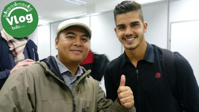 Jurnalis Bola.com berkesempatan menyaksikan pertandingan antara FK Austria Wien Vs AC Milan di Liga Europa, Jumat (15/9/2017) dinihari WIB.