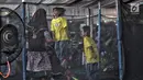 Anak-anak berprestasi bermain dalam kegiatan Gebyar Prestasi Keluarga Sejahtera di Buperta Cibubur, Jakarta, Minggu (12/8). (Liputan6.com/Faizal Fanani)