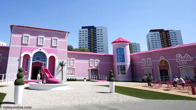 Aktivis Perempuan Bugil Protes Pembukaan Rumah Barbie Health Liputan6 Com