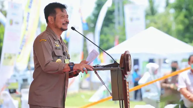 Menteri Pertanian Syahrul Yasin Limpo meluncurkan Kartu Petani Berjaya (KPB) di Desa Tempuran, Kecamatan Trimurjo, Kabupaten Lampung Tengah, Selasa (6/10/2020).