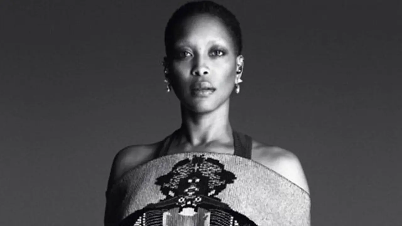 erykah-badu-131213b.jpg