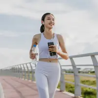 Beberapa jenis olahraga bisa membuat seseorang terlihat awet muda/copyright shutterstock/Kaew LIVER