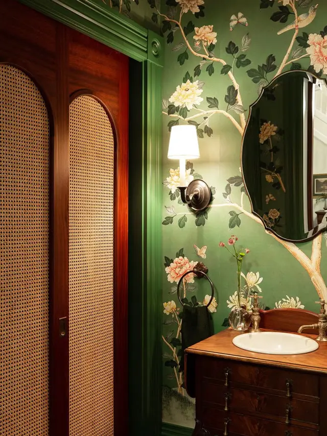 8 Ide Wallpaper Kamar Mandi: Sulap Kamar Mandi Minimalis Jadi Mewah!