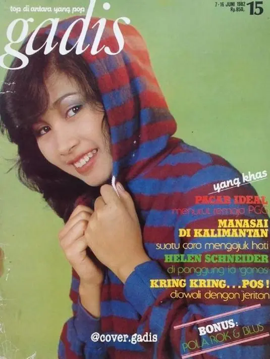 Inilah potret lawas Titi DJ saat tampil di majalah sampul di tahun 1982 silam. Titi DJ saat muda terlihat sudah cantik sedari dulu. Kepopuleran Titi DJ di dunia tarik suara membuatnya makin tenar diundang di berbagai sesi pemotretan. (Liputan6.com/IG/@cover.gadis).