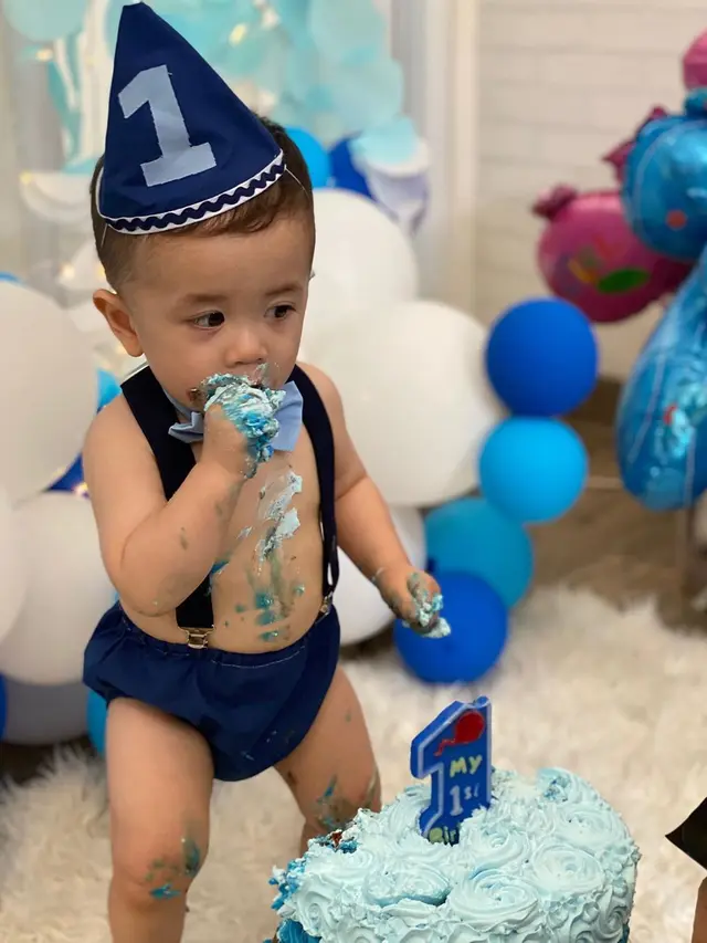 Momen Ulang Tahun Pertama dari Abizard Kavin Suseno, Anak Dari Selvi Kitty