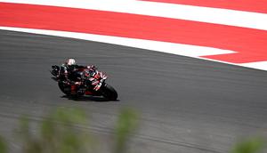 Marco Bezzecchi beraksi di MotoGP Indonesia 2025 (AFP)