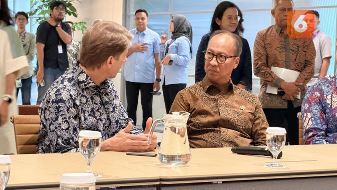 Menteri Perindustrian (Menperin), Agus Gumiwang Kartasasmita, saat hadiri pembukaan Apple Developer Institute di Autograph Tower Jakarta, Selasa (21/4/2026). (Liputan6.com/ Yuslianson)