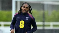 Bek Tottenham Hotspur, Djed Spence, dipanggil Timnas Inggris untuk Kualifikasi Piala Dunia 2026. (Bola.com/Dok.Djed Spence).