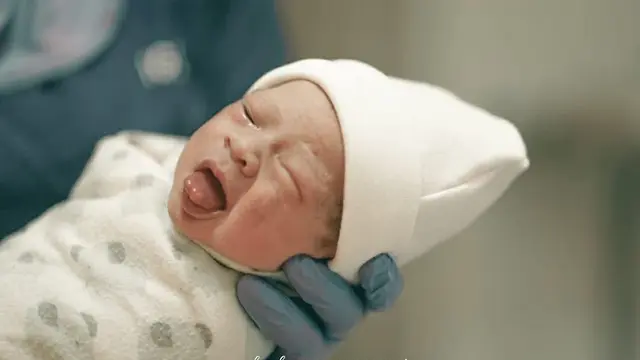 Dikaruniai Anak Pertama, Ini 6 Potret Buah Hati Marcell Darwin dan Fasty Nabila