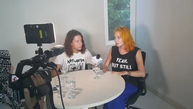 Terdampar di Jakarta, Mahasiswa Rusia Curhat dengan Bintaang.com 