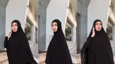 Pasangan artis Tengku Firmansyah dan Cindy Fatikasari dikaruniai tiga anak, termasuk si sulung Tengku Syaira Anataya. Beranjak dewasa, Tengku Syaira Anataya tumbuh menjadi wanita penuh pesona dengan paras yang bikin adem. Seperti apa pesona Tengku Syaira Anataya putri dari Tengku Firmansyah dan Cindy Fatikasari? Berikut deretan potretnya.&nbsp;(FOTO: instagram.com/osnapitzcha/)