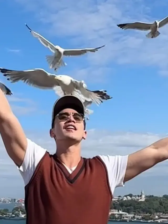 Verrel Bramasta liburan di Turki (Instagram/bramastavrl)