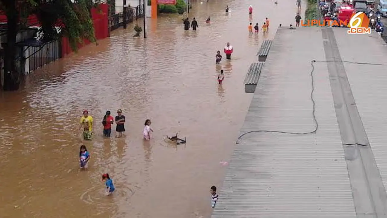 banjir-toko-2-140113b.jpg
