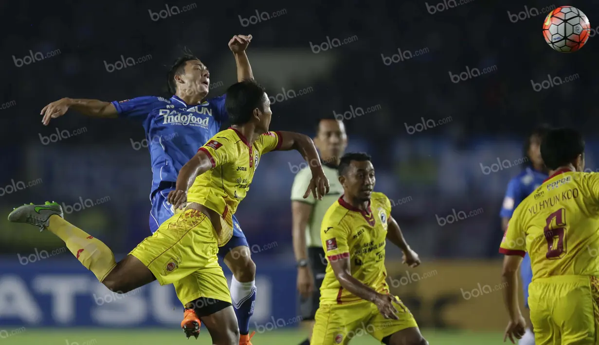 Persib Bandung bermain imbang 1-1 dengan Sriwijaya FC pada laga perdana Torabika Soccer Championship presented by IM3 Ooredoo.