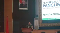 Panglima TNI Marsekal TNI Hadi Tjahjanto Saat Memberikan Pembekalan kepada Paskibraka 2018 Tingkat Nasional di Mabes TNI Cilangkap, Jakarta Timur pada Selasa, 20 Agustus 2018 (Foto: Aditya Eka Prawira/Liputan6.com)