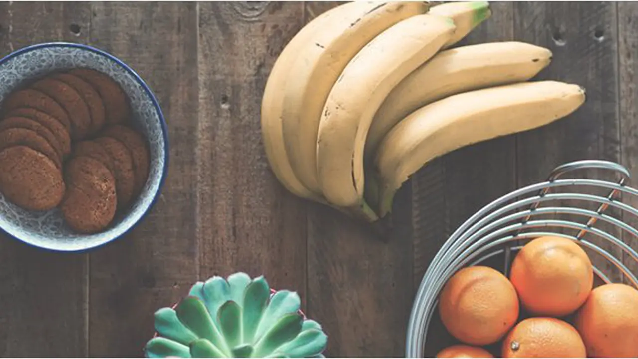Memilih Pisang/copyright unsplash.com/@punttim