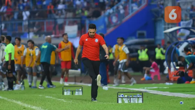 Ekspresi kecewa pelatih Arema, Javier Rocha