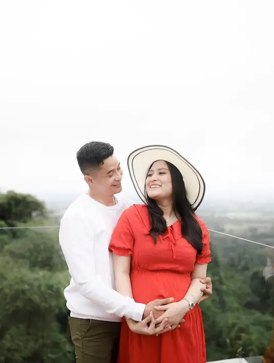 Adly Fairuz dan Angbeen Rishi (Instagram/adlyfayruz)