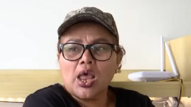 Eva Manurung, ibunda Virgoun (Foto: YouTube)