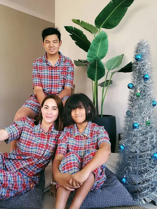 <p>[Instagram/chantaldellaconcetta_]</p>