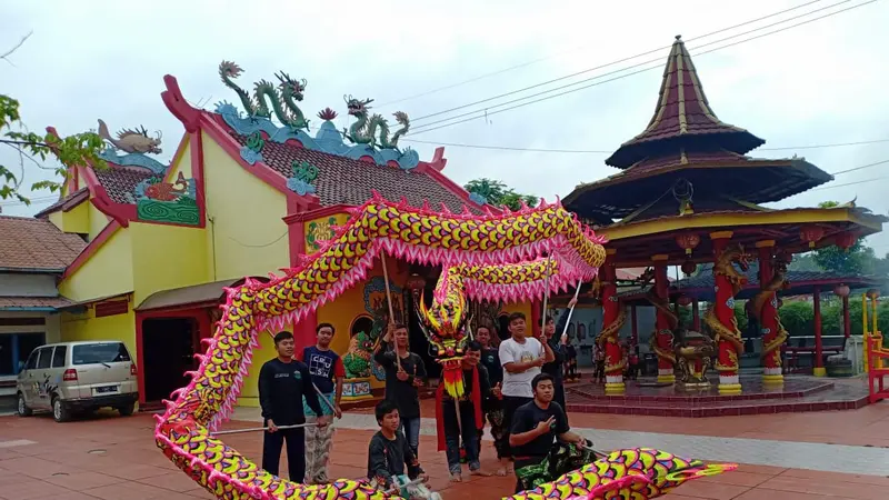 Tim Liong dan Barongsai Golden Killin