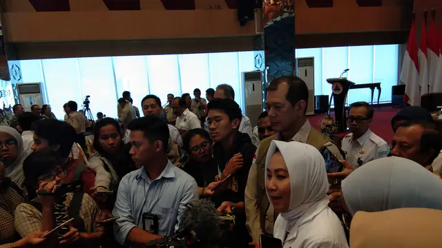 Kepala Badan Meteorologi Klimatologi dan Geofisika (BMKG) Dwikorita Karnawati berbicara agar tak mudah percaya hoaks. (Foto: Giovani Dio P/Liputan6.com)