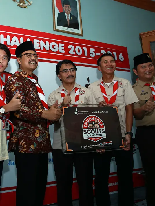 'Konser tunggal nyanyiin Lagu2 lama juga. Nyanyi sekitar 15 lagu. Lagu-lagu lama dimedley. Ada Sunday Krunch teman managemen. Gimmick di panggung banyaklah. Lebih dewasa pasti,' tambah Iqbaal. (Deki Prayoga/Bintang.com)