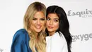 Kim Kardashian sendiri merasa bisa menjadi lebih dekat dengan saudari-saudarinya. Terlebih ketika Kylie dan Khloe telah menjadi seorang ibu. (Hollywood Life)