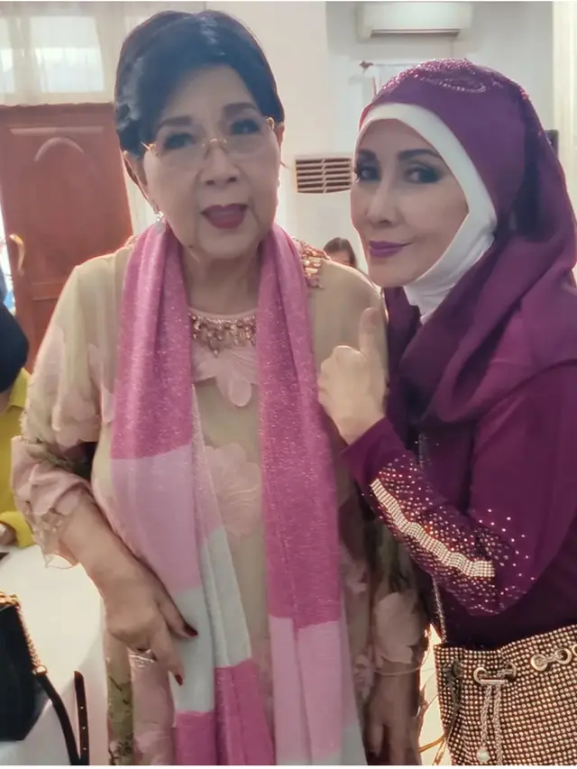 Titiek Puspa Meninggal Dunia, Ini 12 Potret Artis Kenang Kebersamaan Sang Legenda Musik