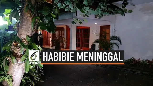 Keluarga Presiden ke-3 RI, BJ Habibie mulai mempersiapkan kedatangan jenazah Habibie di rumah duka, Jalan Patra Kuningan XIII, Kuningan Timur, Jakarta Selatan, Rabu (11/9/2019) malam.
