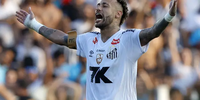 Cedera Paha di Copa do Brasil, Neymar Kecam Keras Lapangan Santos