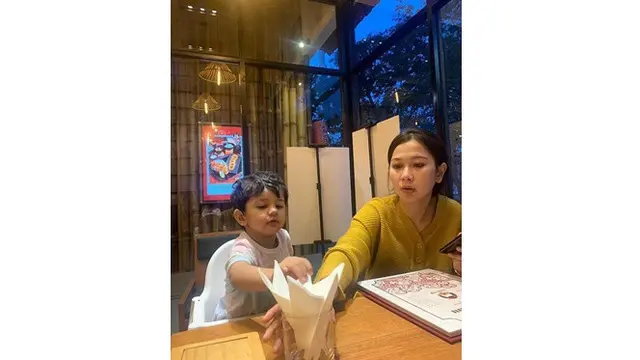 7 Potret Yurav Bhatia, Anak Ravi Bhatia dan Yulida yang Menggemaskan