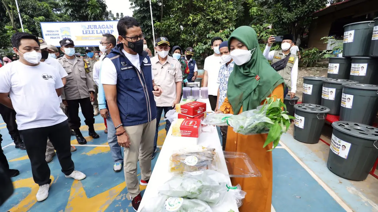 Sandiaga bersama startup pelatihan Rumah Siap Kerja (RSK) dan Rumah SandiUno Indonesia (RSI).
