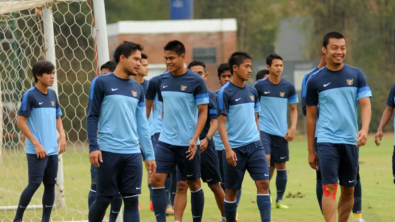 Pemain Timnas U19 Indonesia Berlatih Bersama Seniornya
