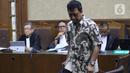 Terdakwa dugaan suap jual-beli jabatan di lingkungan Kemenag, M Romahurmuziy bersiap menjalani sidang lanjutan di Pengadilan Tipikor Jakarta, Rabu (4/12/2019). Sidang beragenda mendengar keterangan saksi salah satunya mantan Menteri Agama, Lukman Hakim Saifuddin. (Liputan6.com/Helmi Fithriansyah)