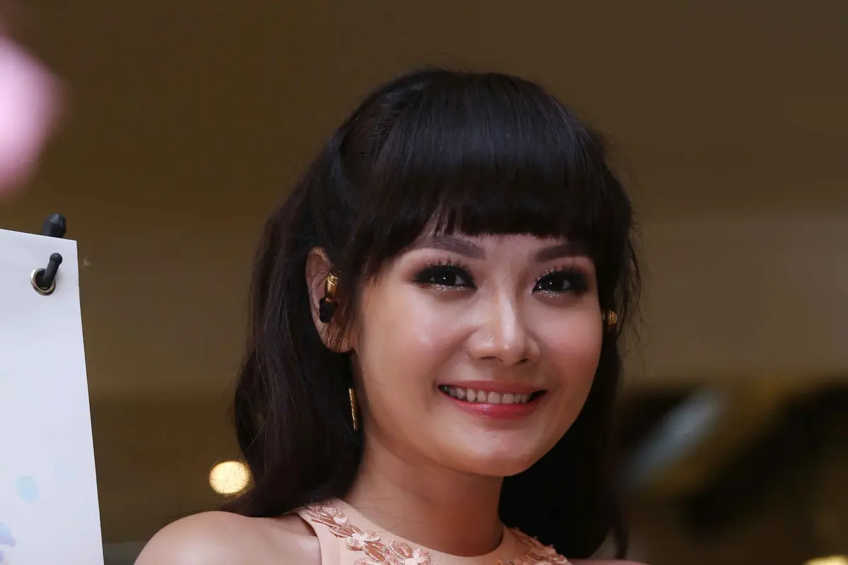[Bintang] Alena Wu